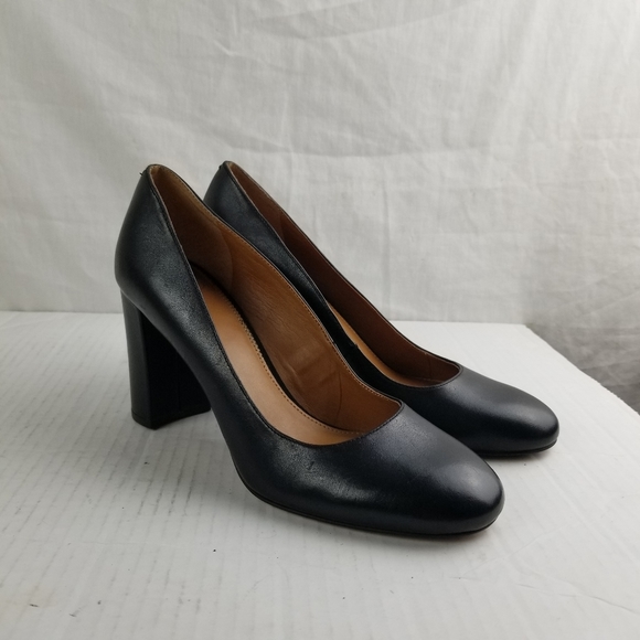 Franco Sarto Leather Pumps - Picture 2 of 11